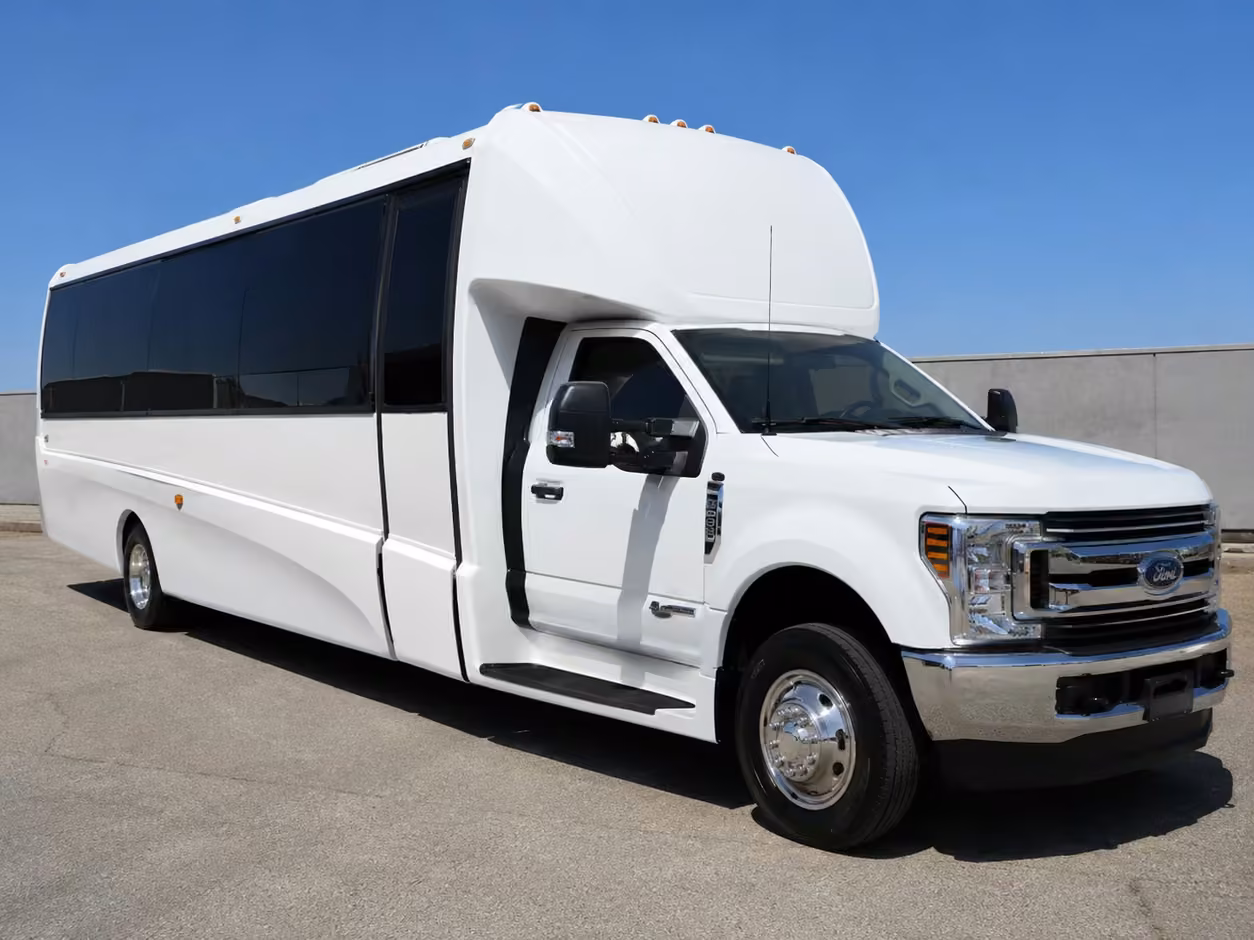 15 35 passenger minibus